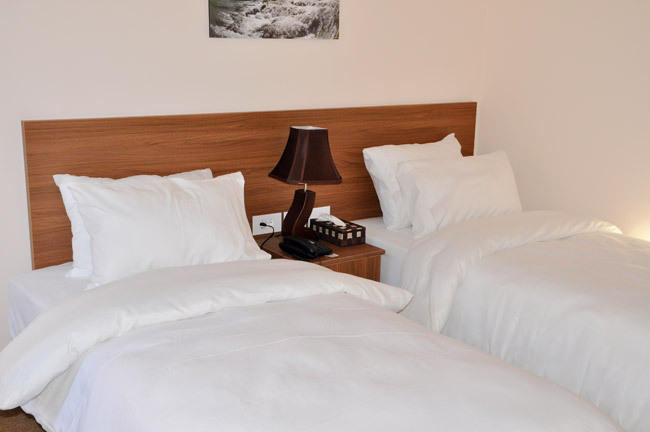 Lagace Hotel Jounieh Zimmer foto
